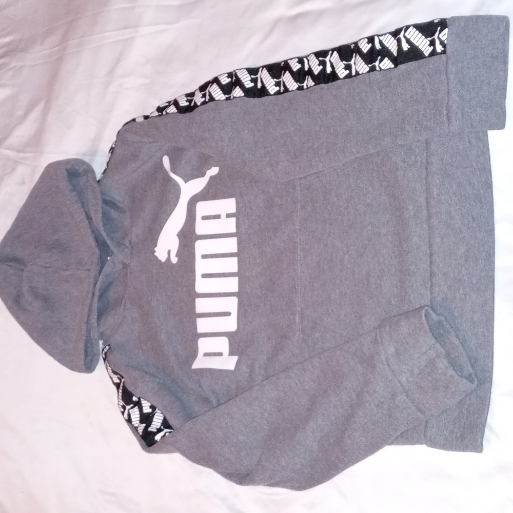 Puma Hoodie Size M (10/12) big boys